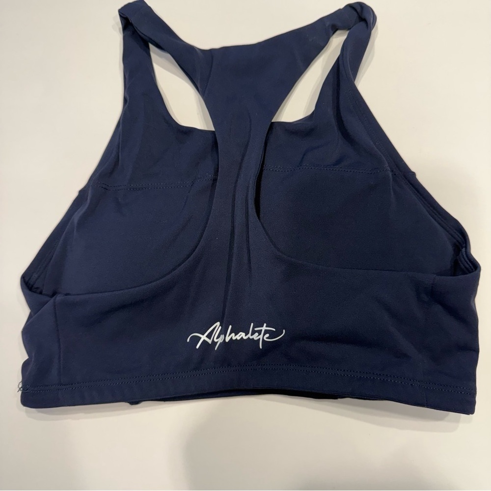 Alphalete Women's Deep Blue Sports Bra removable pads